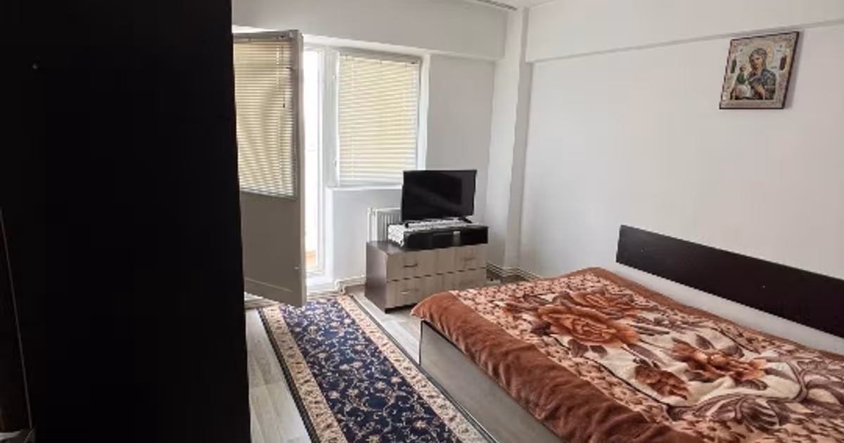 Apartament decomandat cu 2 camere în zona Central, Giurgiu