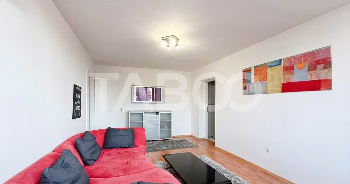 Apartament semidecomandat cu 4 camere în Hunedoara