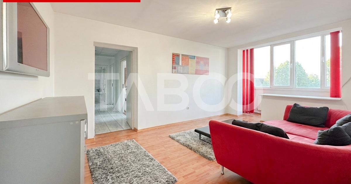 Apartament semidecomandat cu 4 camere în Hunedoara