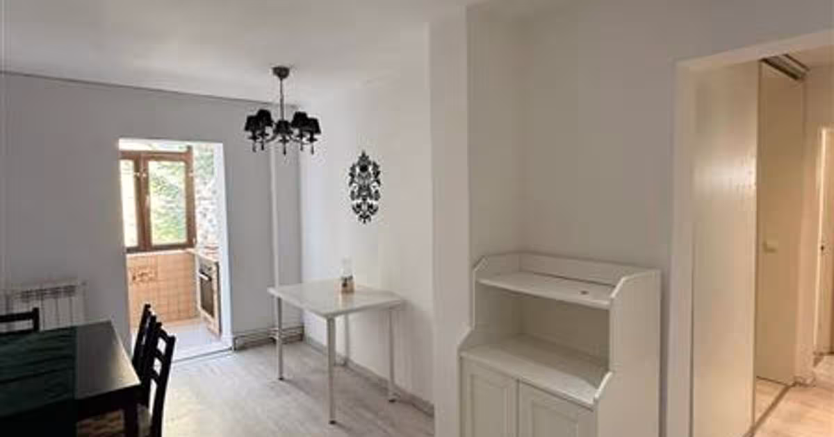DISPONIBIL - 3 CAMERE - CENTRAL - 3 MINUTE DE PALAS - MOBILAT