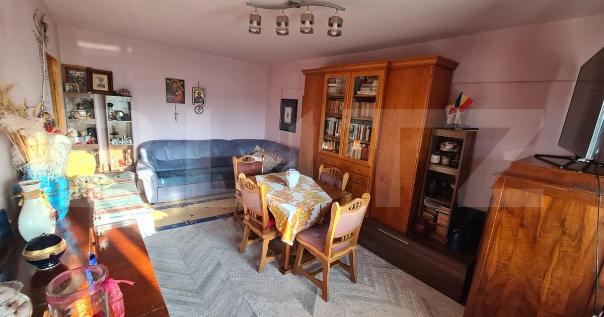 Apartament decomandat cu 4 camere în zona Cug, Iași