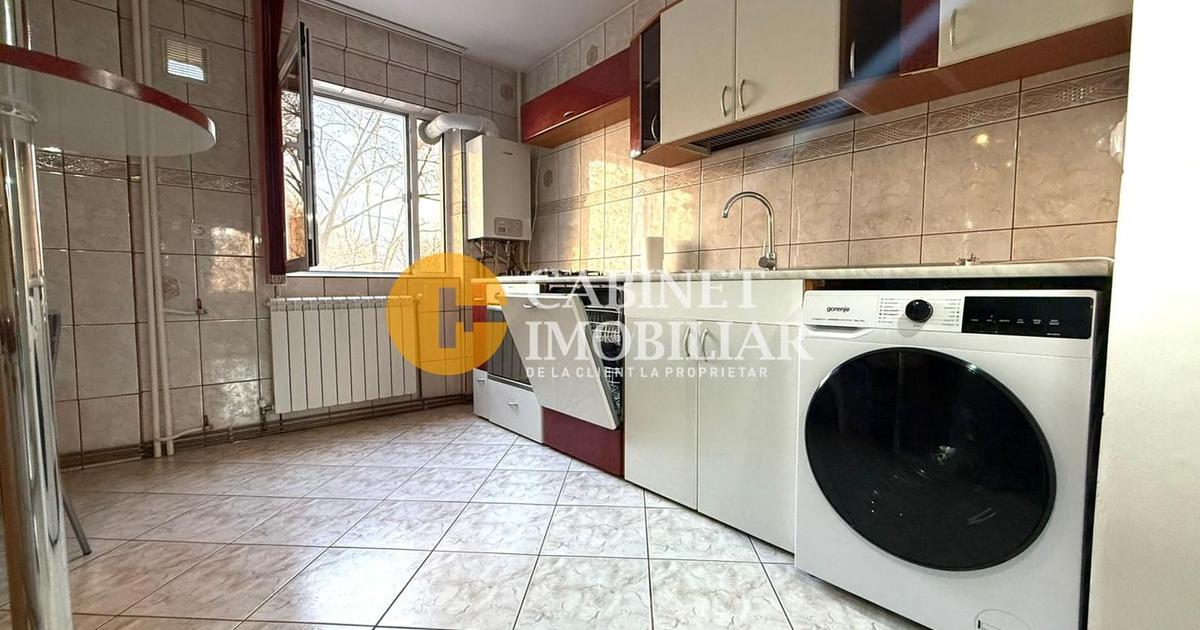 Apartament semidecomandat cu 3 camere în zona Podu Roș, Iași