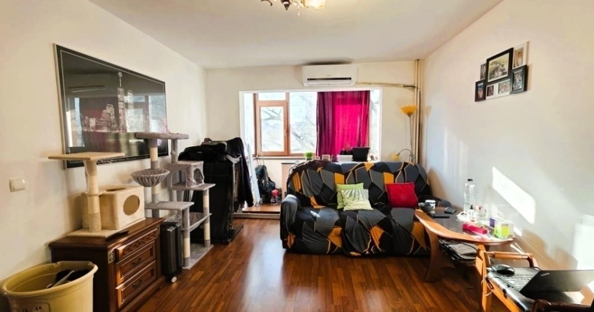 Apartament semidecomandat cu 3 camere în zona Tătărași, Iași