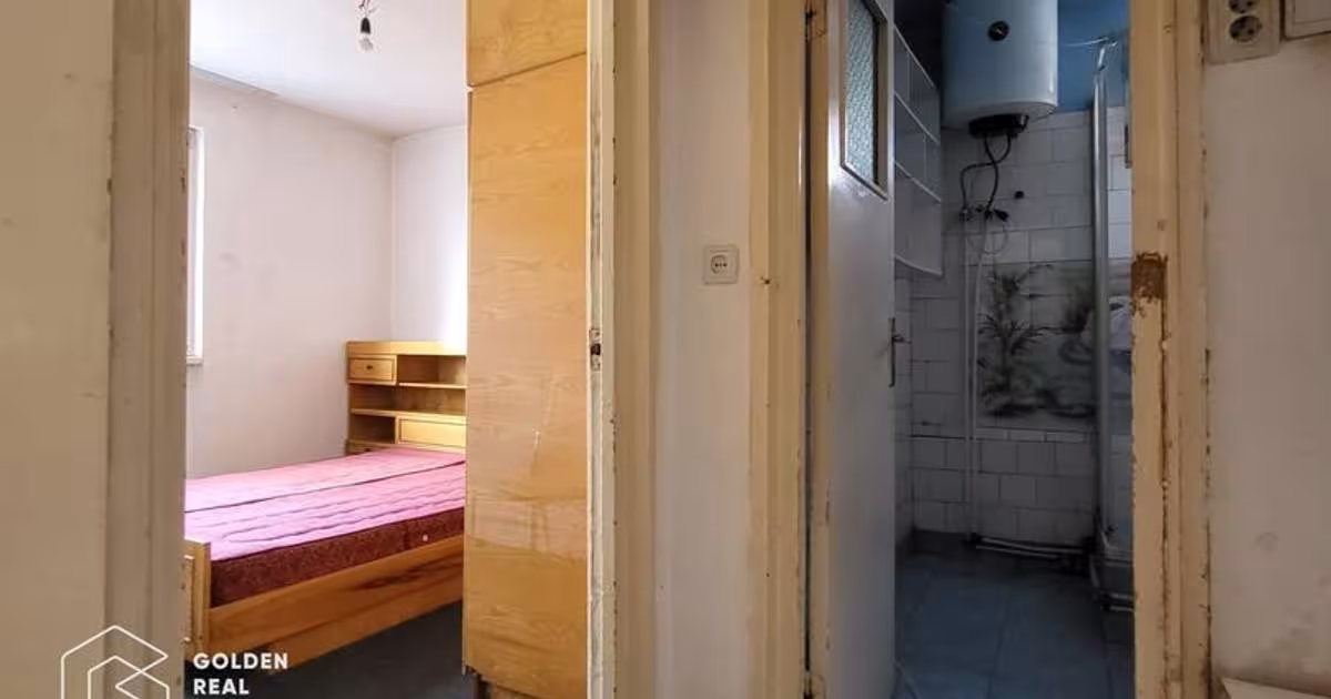 Apartament semidecomandat cu 2 camere în zona Central, Lipova