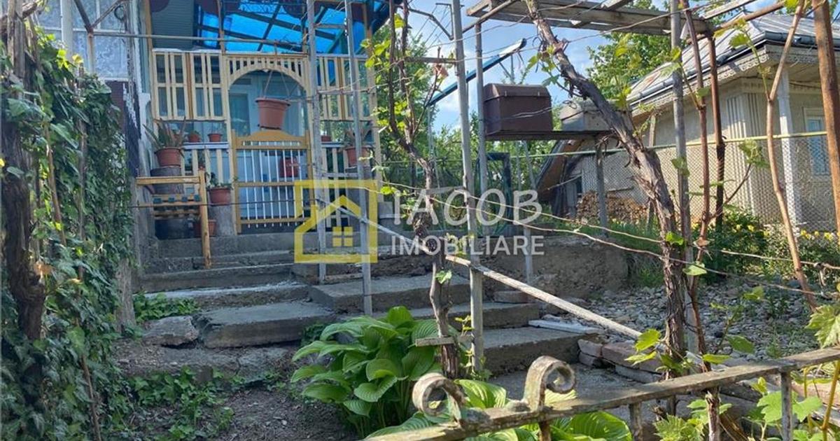 Apartament decomandat cu 3 camere în Măgura