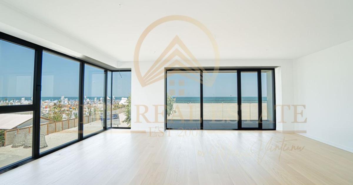 Apartament semidecomandat cu 4 camere în zona Central, Mamaia