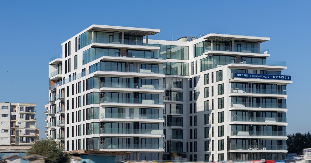 Apartament semidecomandat cu 2 camere în zona Nord, Mamaia