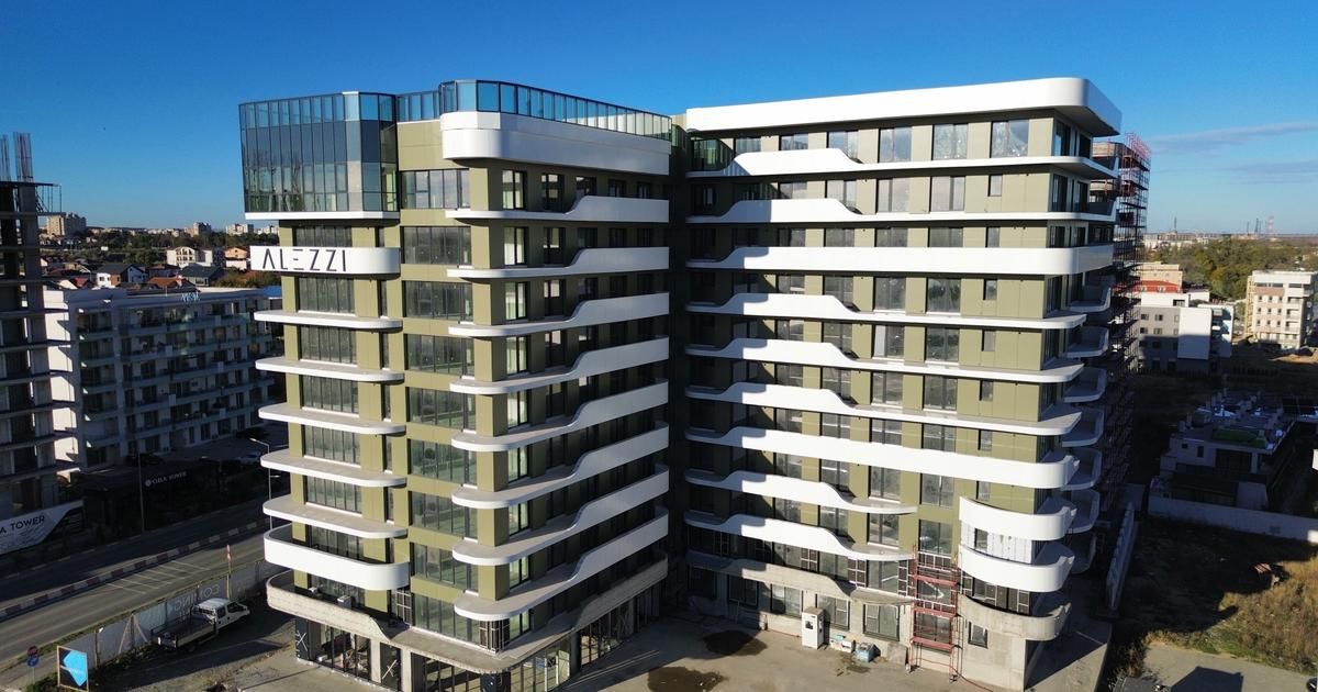 Apartament semidecomandat cu 3 camere în zona Nord, Mamaia-Sat