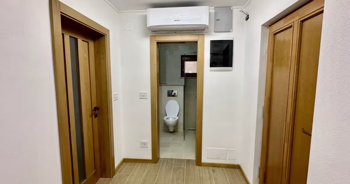 Apartament decomandat cu 4 camere în zona Central, Nădlac