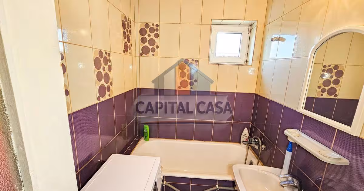 Apartament decomandat cu 3 camere în zona Central, Oltenița