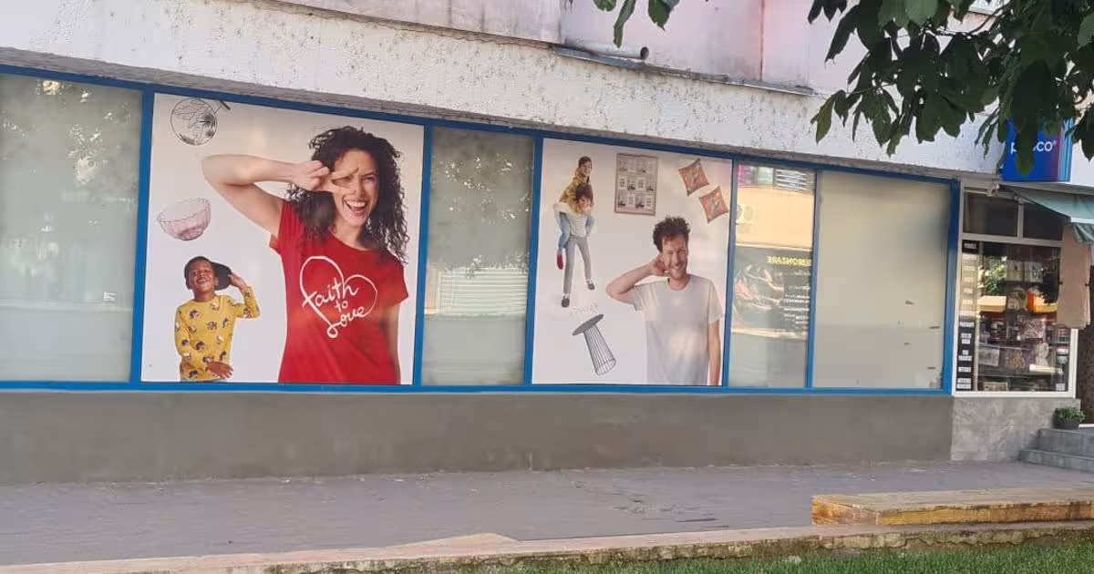 Apartament semidecomandat cu 4 camere în zona Central, Oltenița