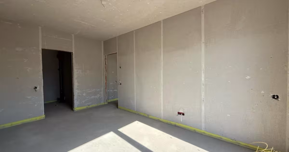 Apartament semidecomandat cu 3 camere în zona Cetății, Oradea