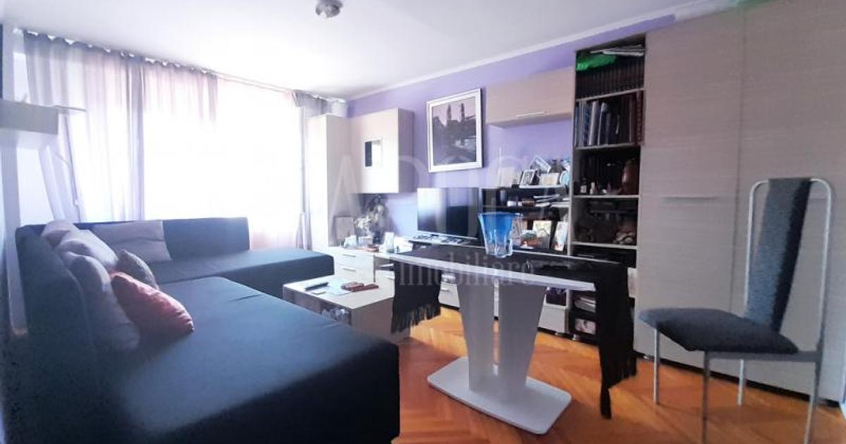 Apartament decomandat cu 3 camere în zona Dacia, Oradea