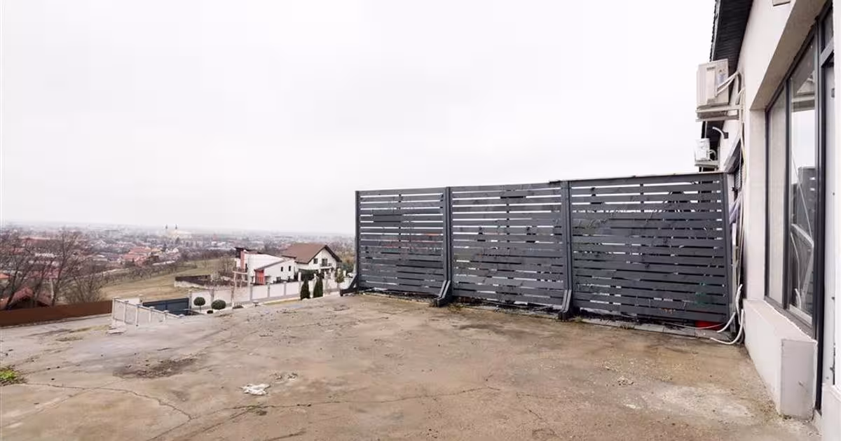 Apartament decomandat cu 3 camere în zona Dealuri Oradea, Oradea