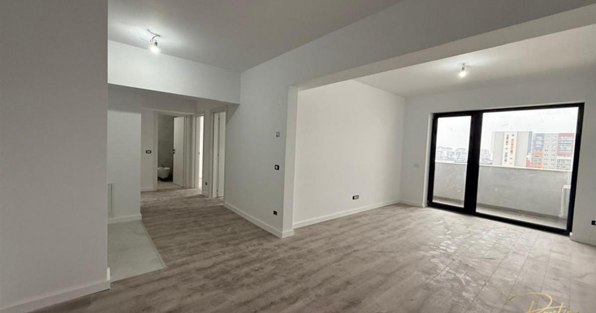 Apartament decomandat cu 3 camere în zona Iosia, Oradea