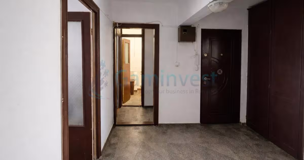 Apartament decomandat cu 4 camere în zona Nufărul, Oradea