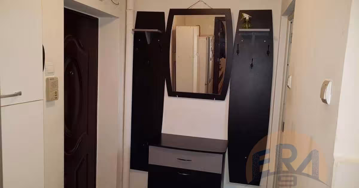 Apartament semidecomandat cu 2 camere în zona Rogerius, Oradea
