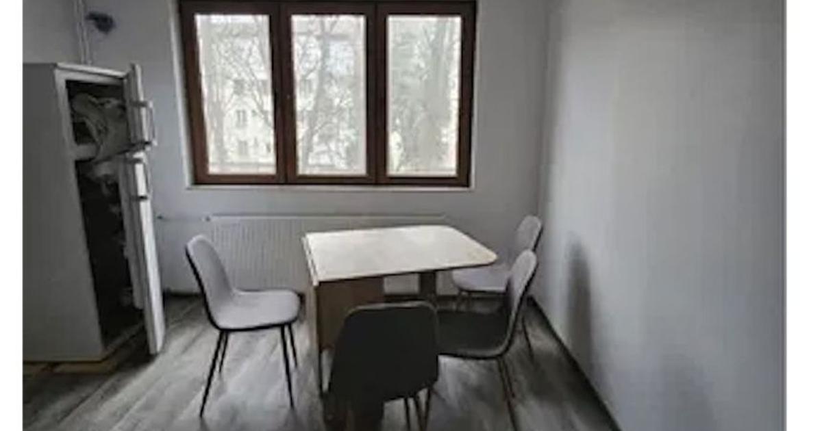 Apartament semidecomandat cu 2 camere în zona Rogerius, Oradea