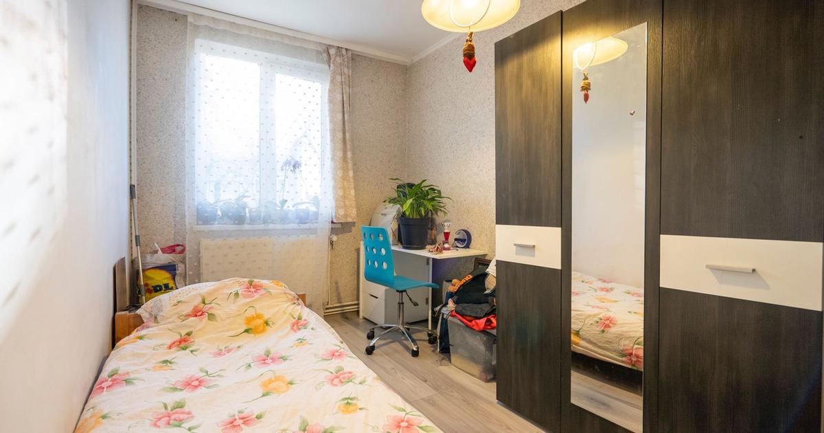 Apartament semidecomandat cu 3 camere în zona Spitalul Județean, Oradea