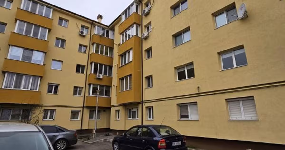 Apartament decomandat cu 3 camere în Orăștie