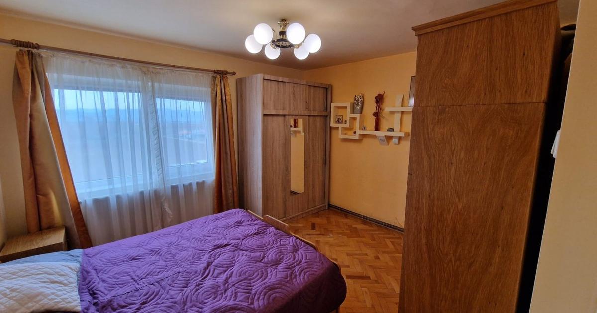Apartament decomandat cu 3 camere în Orăștie