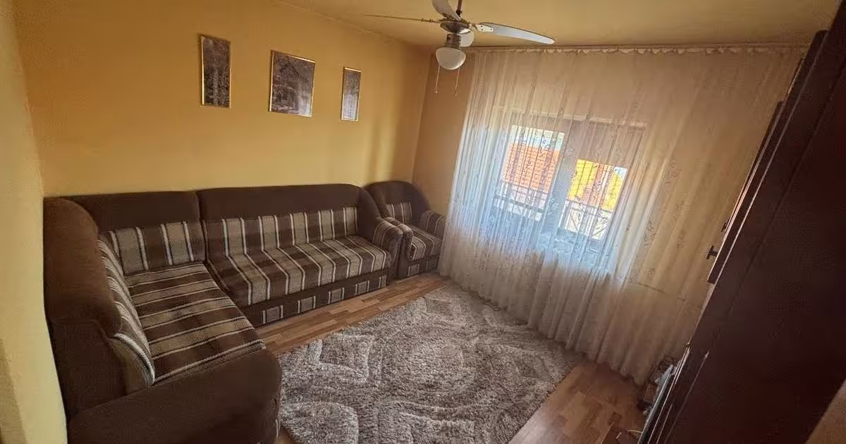 Apartament decomandat cu 3 camere în zona Central, Orșova