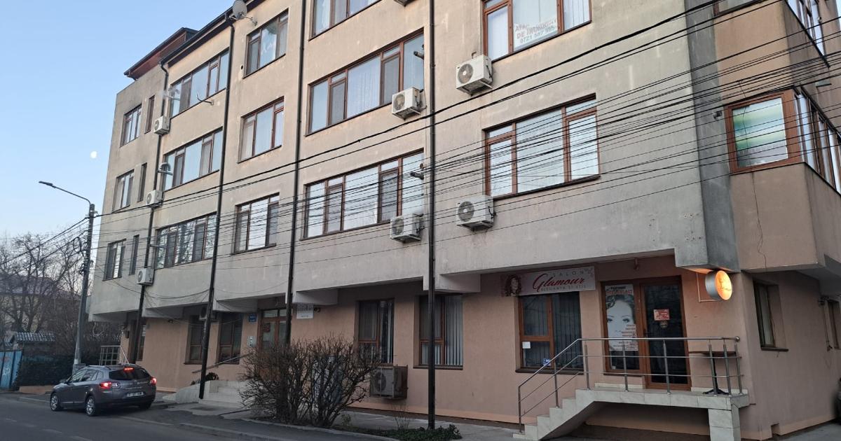 Apartament decomandat cu 2 camere în zona Central, Otopeni
