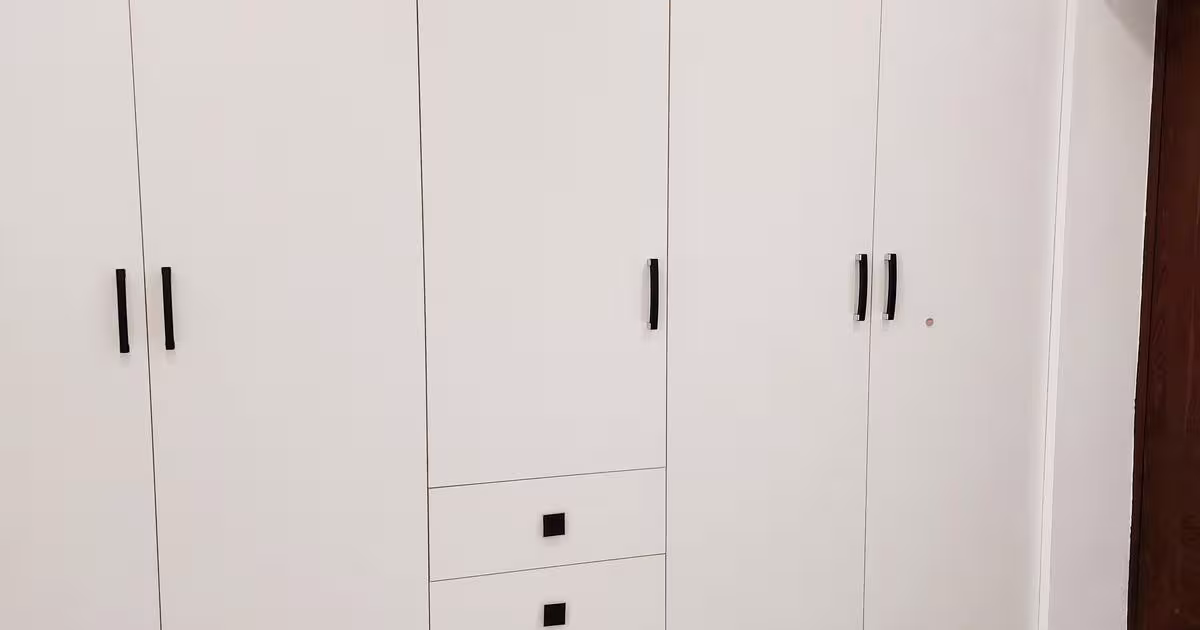 Apartament cu 4 camere de vânzare în zona Calea Romanului
