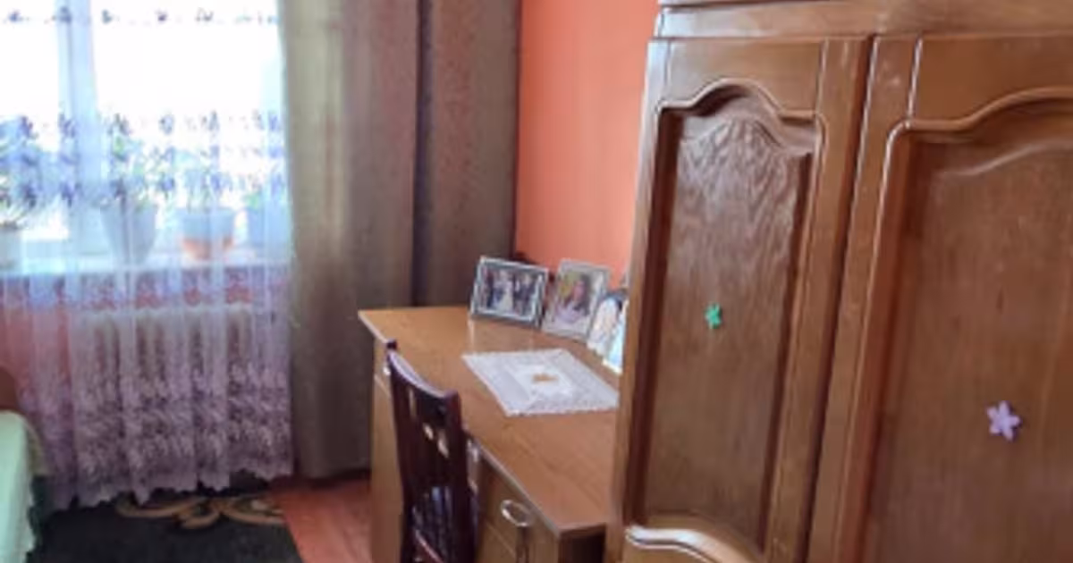 Apartament decomandat cu 3 camere în zona Banat, Pitești