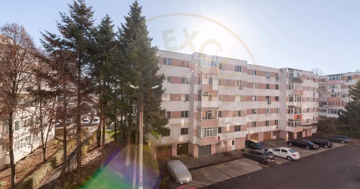 Apartament semidecomandat cu 2 camere în zona Banat, Pitești