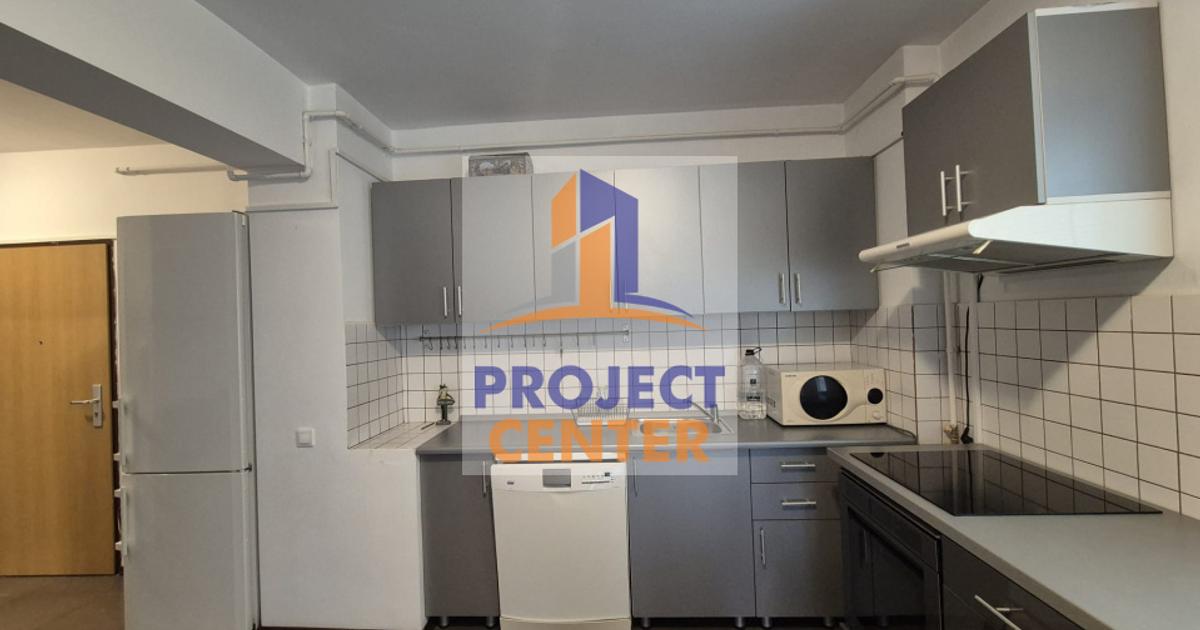 Apartament decomandat cu 3 camere în zona Central, Pitești