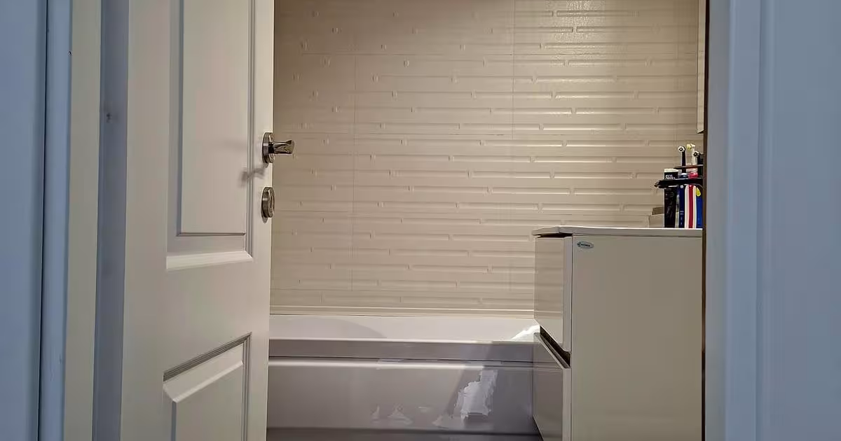 Apartament decomandat cu 2 camere în zona Eremia, Pitești