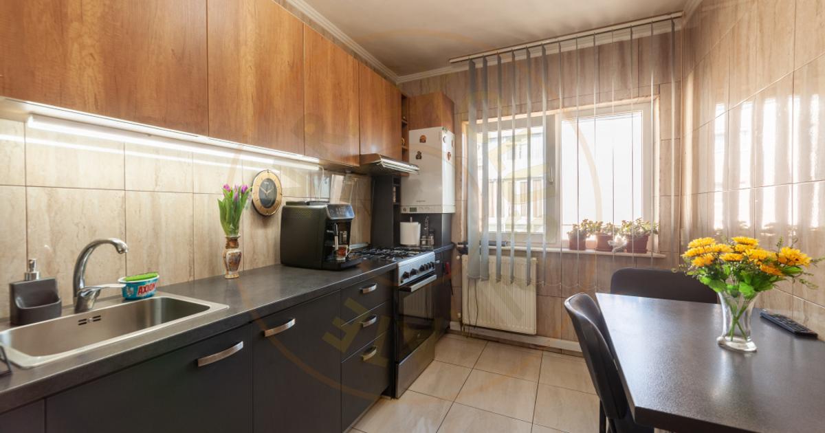 Apartament decomandat cu 3 camere în zona Găvana 3, Pitești