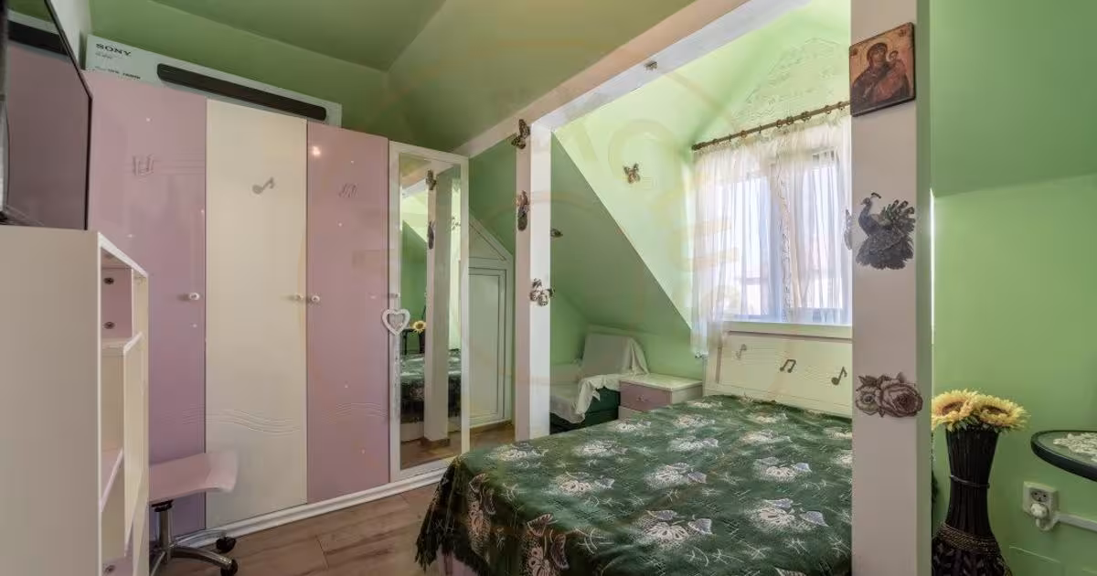 Apartament semidecomandat cu 3 camere în zona Găvana, Pitești