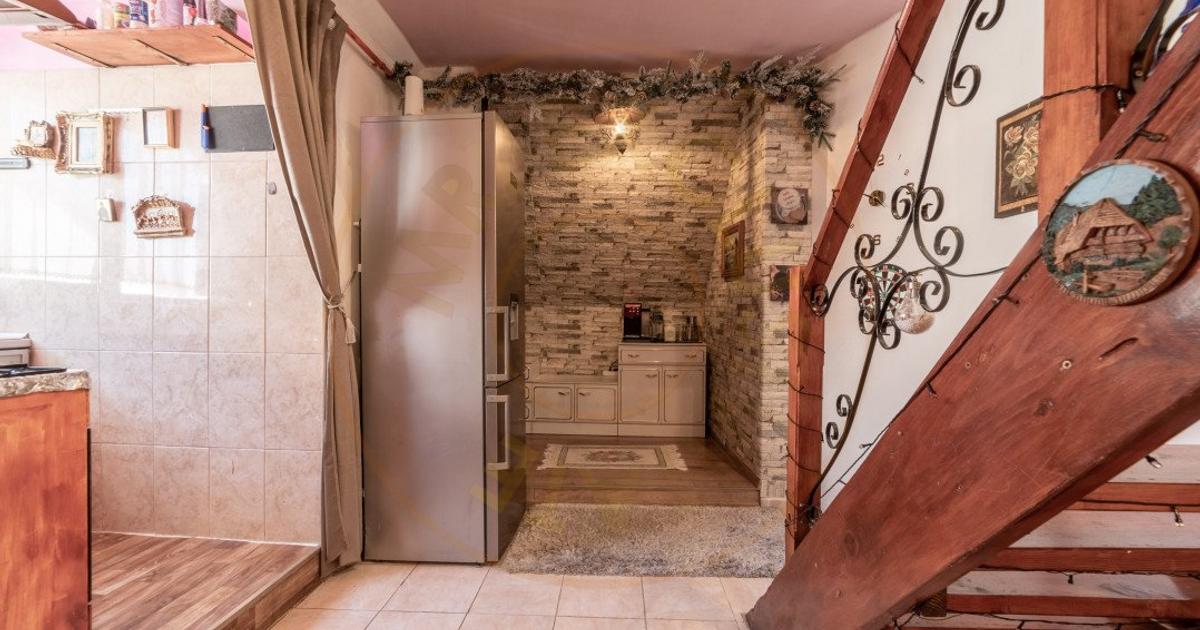 Apartament decomandat cu 3 camere în zona Găvana, Pitești