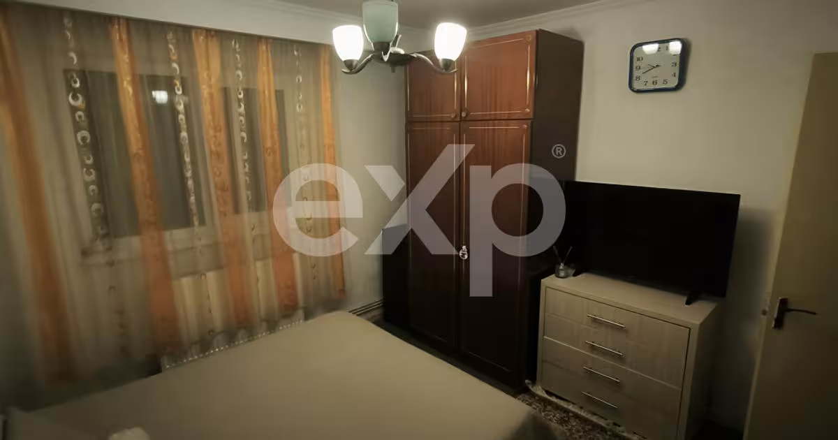 Apartament decomandat cu 3 camere în zona Negru Vodă, Pitești