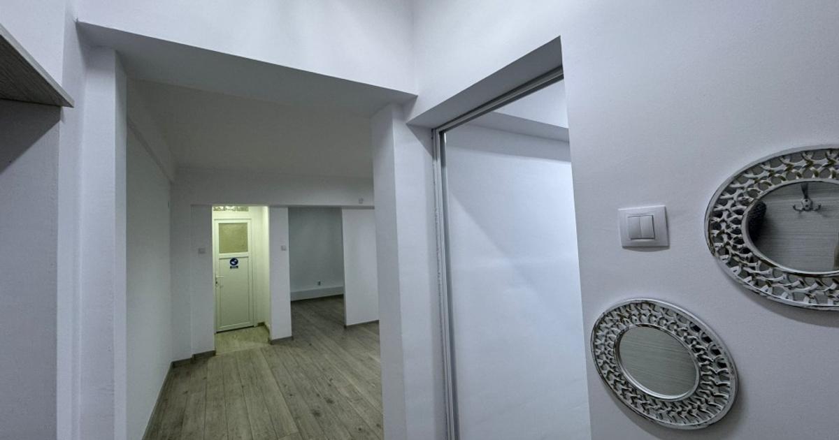 Apartament semidecomandat cu 2 camere în zona Ultracentral, Pitești