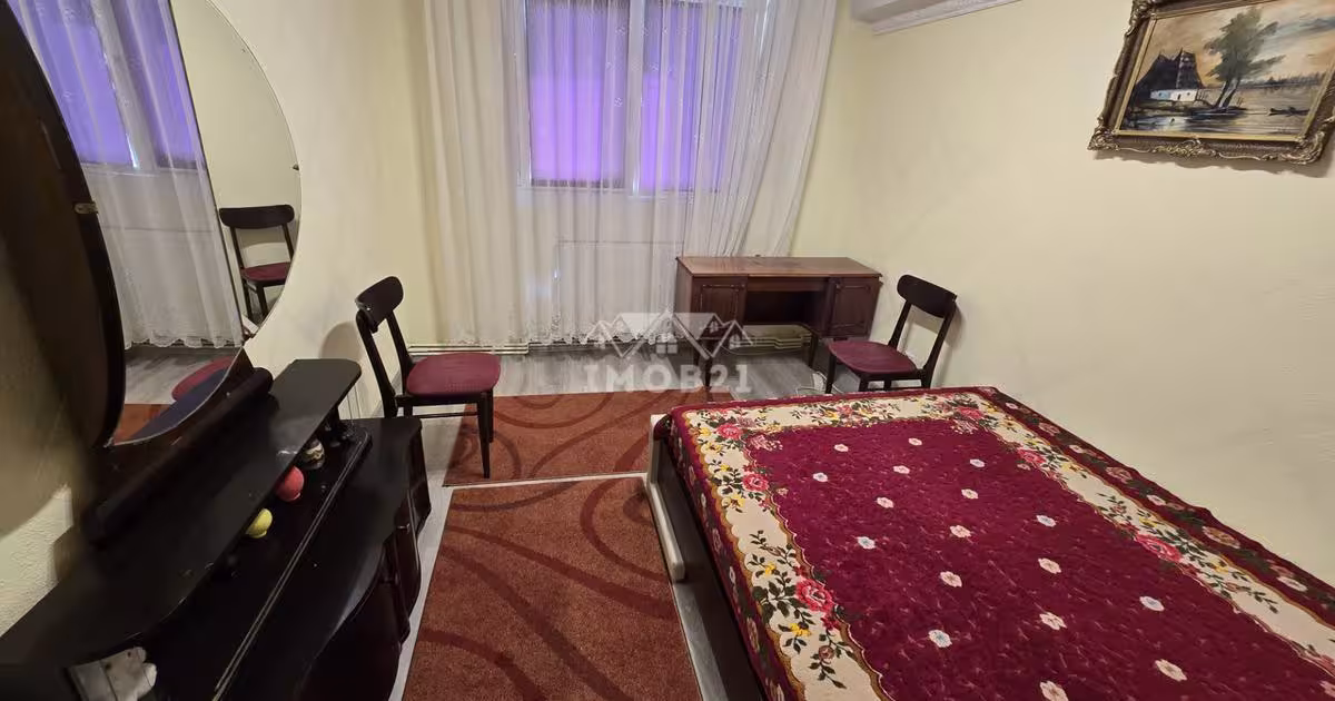 Apartament decomandat cu 4 camere în zona Republicii, Ploiești