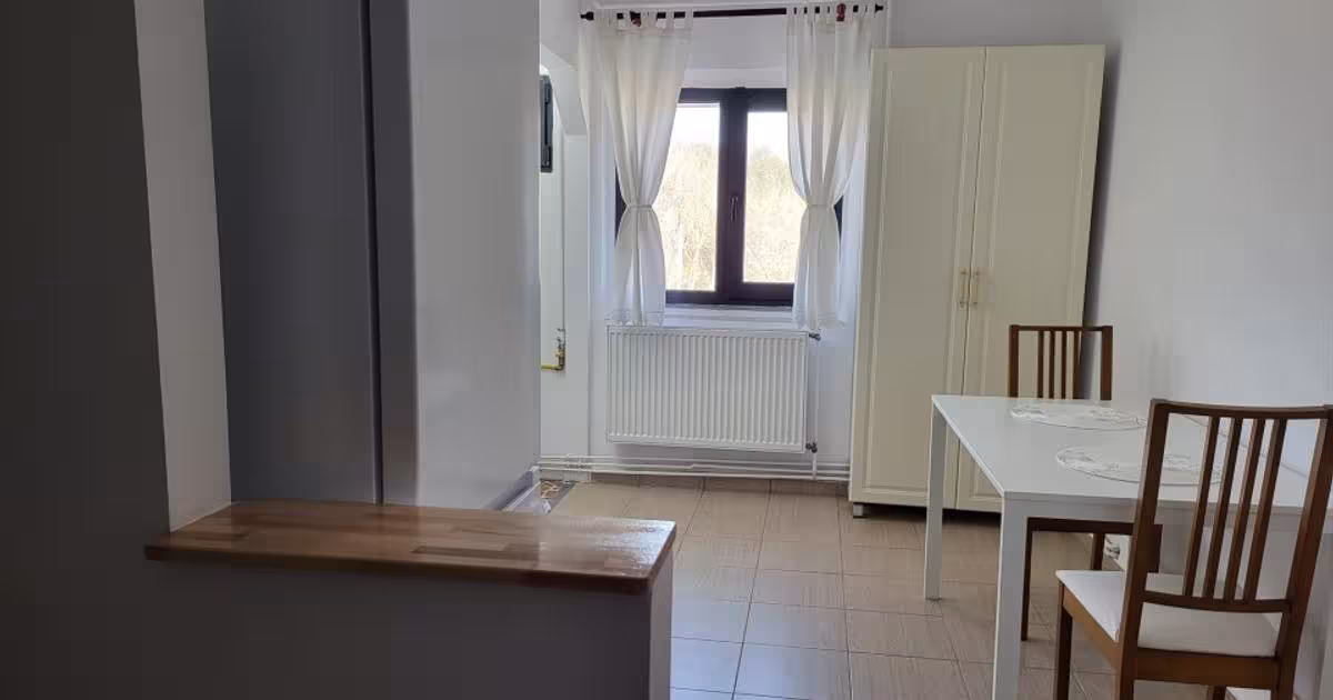 Apartament decomandat cu 2 camere în Poiana Câmpina