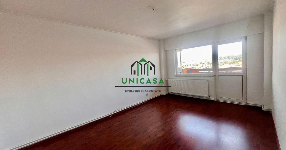 Apartament decomandat cu 3 camere în zona Cartierul Nord, Râmnicu Vâlcea