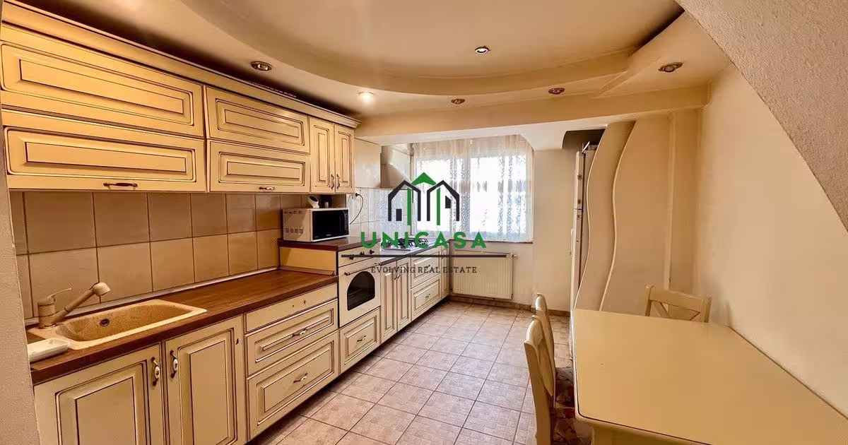 Apartament decomandat cu 4 camere în zona Ultracentral, Râmnicu Vâlcea