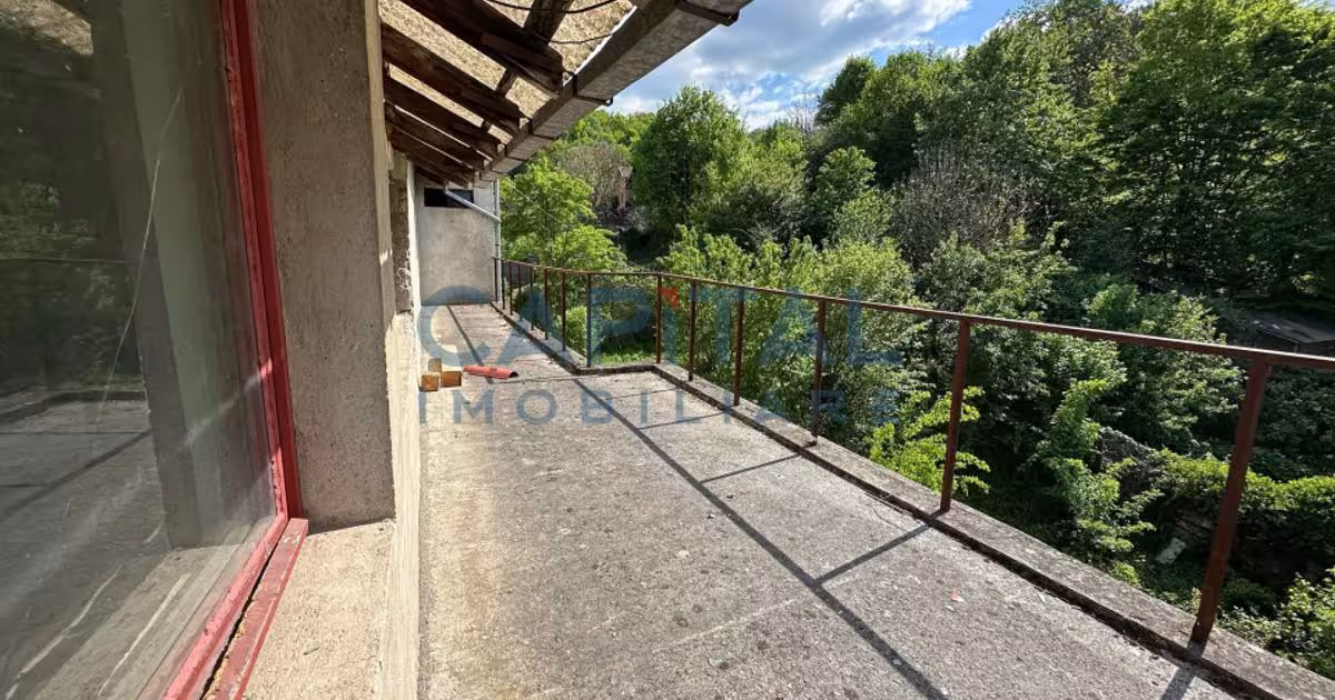 Apartament 94.2 mp cu 3 camere în zona Calea Timișoarei, Reșița