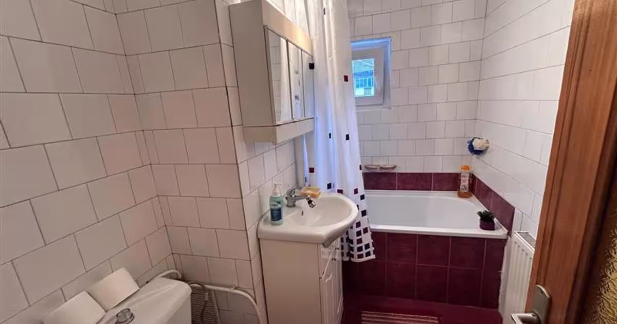 Apartament decomandat cu 3 camere în zona Central, Reșița