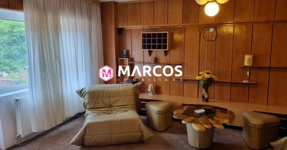 Apartament decomandat cu 3 camere în zona Centrul Civic, Reșița