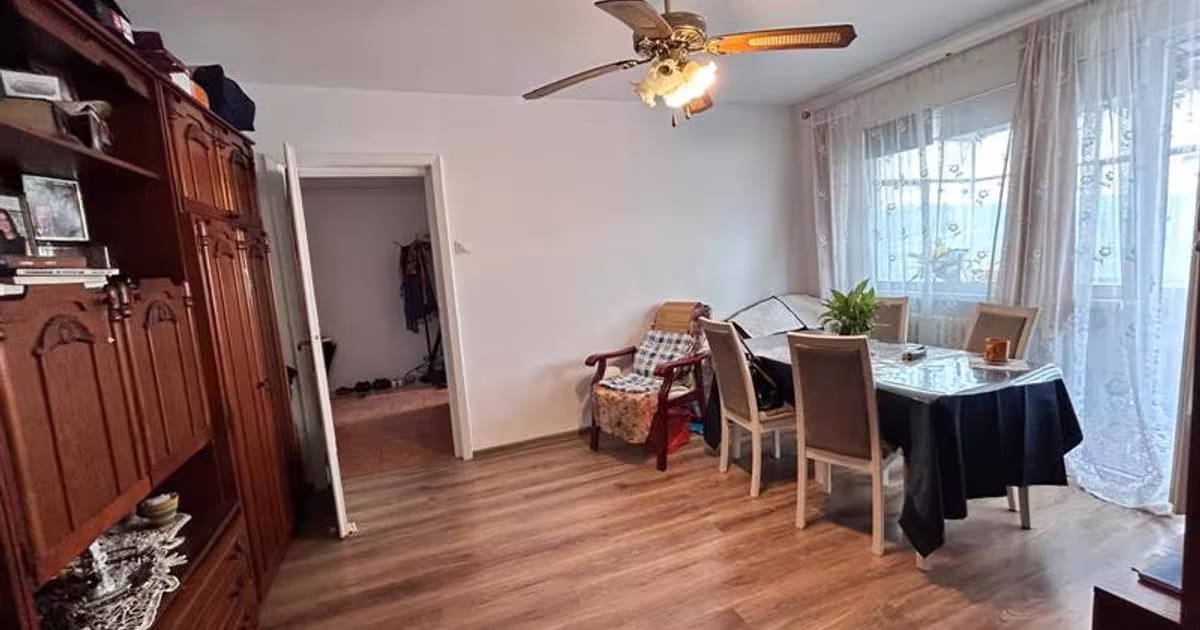 Apartament decomandat cu 2 camere în zona Luncă, Reșița