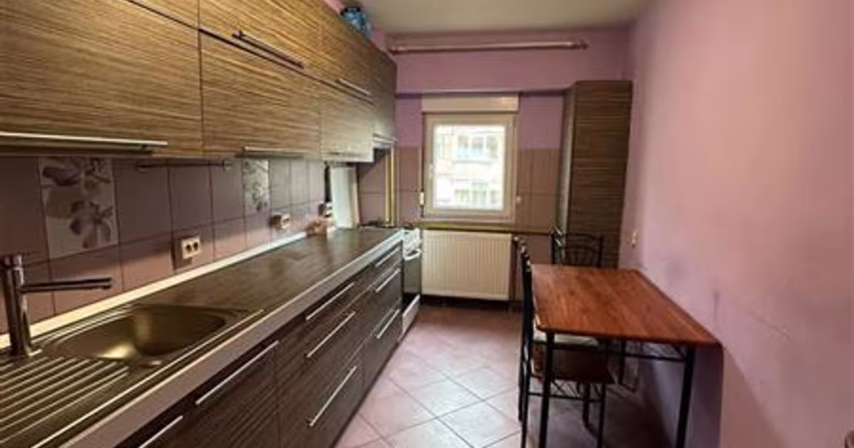 Apartament decomandat cu 2 camere în zona Luncă, Reșița