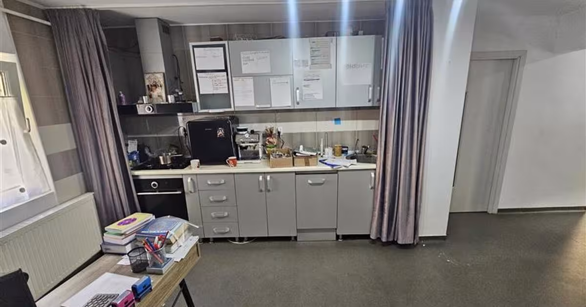 Apartament decomandat cu 3 camere în zona Micro IV, Reșița