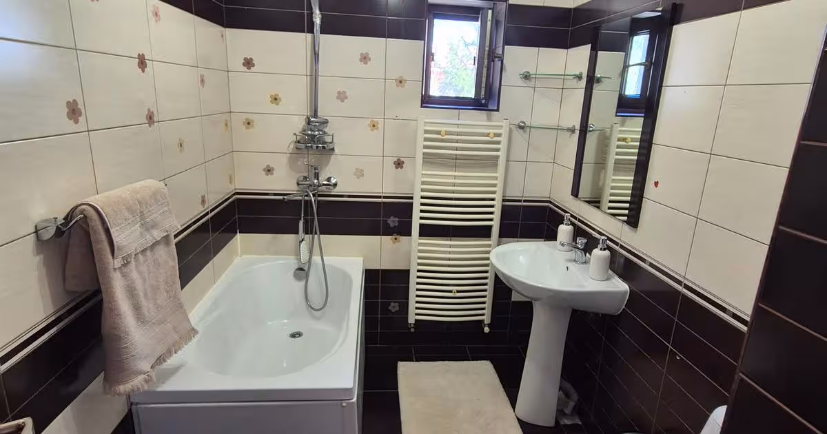 Apartament decomandat cu 2 camere în zona Micro IV, Reșița