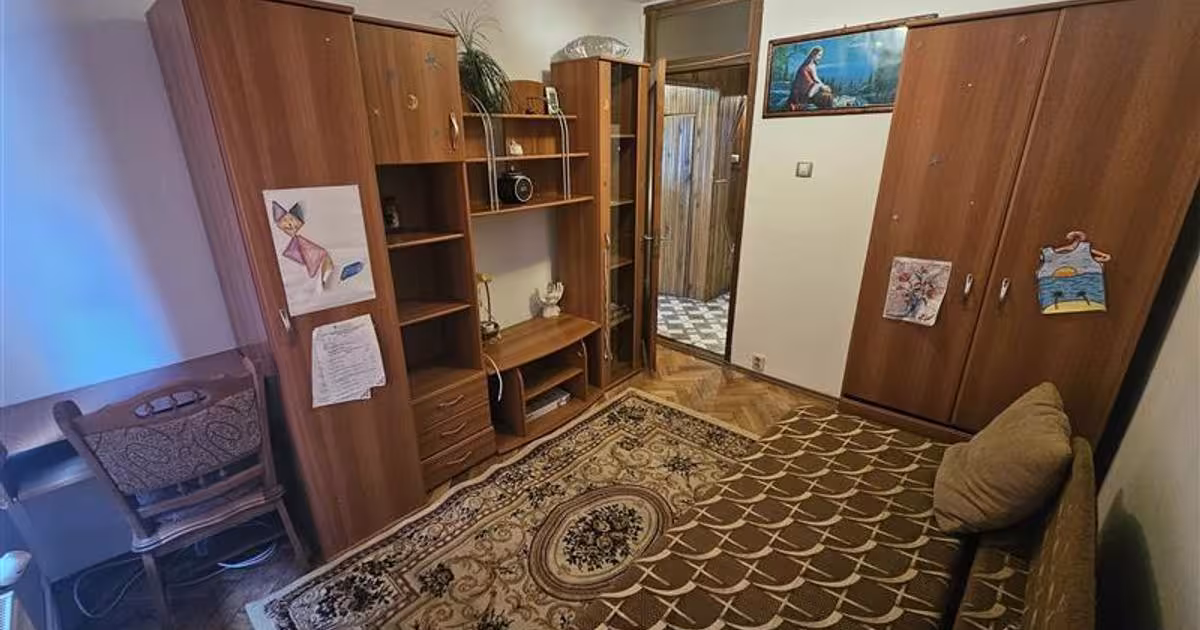 Apartament decomandat cu 3 camere în zona Micro IV, Reșița