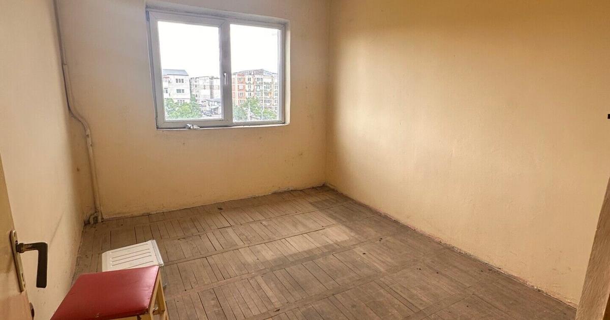 Apartament cu 3 camere în zona Central, Roșiori de Vede